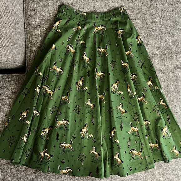 Collectif Dresses & Skirts - Collectif Green Horse & Cactus Full
Circle Skirt NWOT